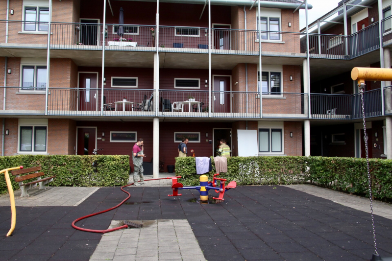 Hoofdwaterleiding gesprongen in woonzorgcomplex