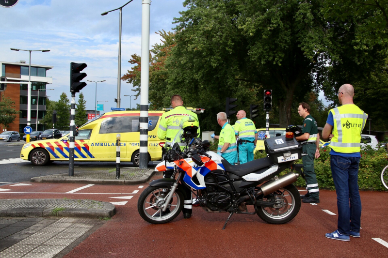 Fietser zwaargewond na val