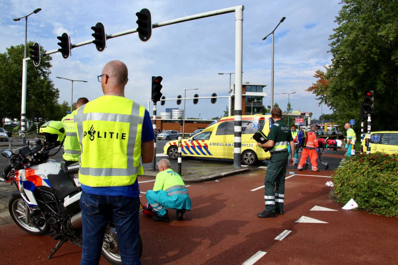 Fietser zwaargewond na val