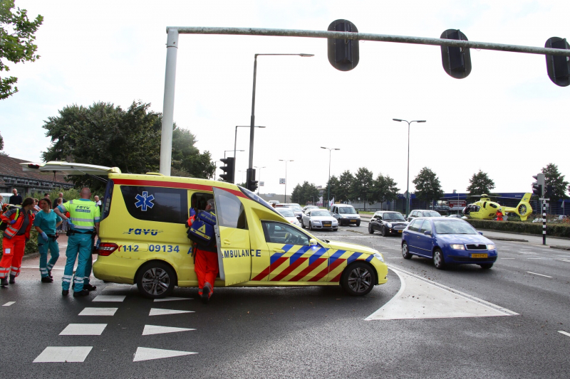 Fietser zwaargewond na val