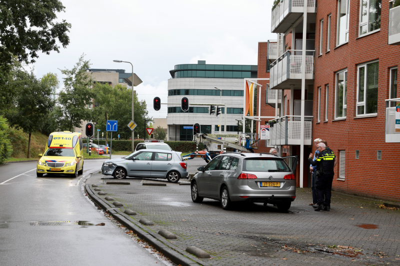 Flinke aanrijding na uitrijden parkeergarage