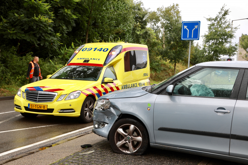 Flinke aanrijding na uitrijden parkeergarage