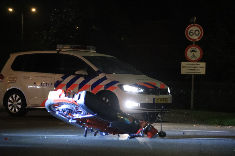 Brommerrijder gewond bij aanrijding