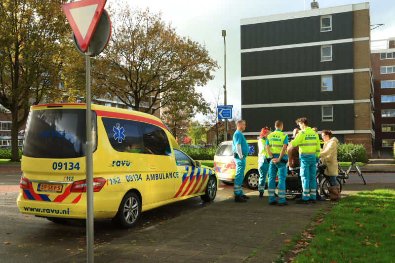 Snorfietser gewond na botsing met jonge fietsster