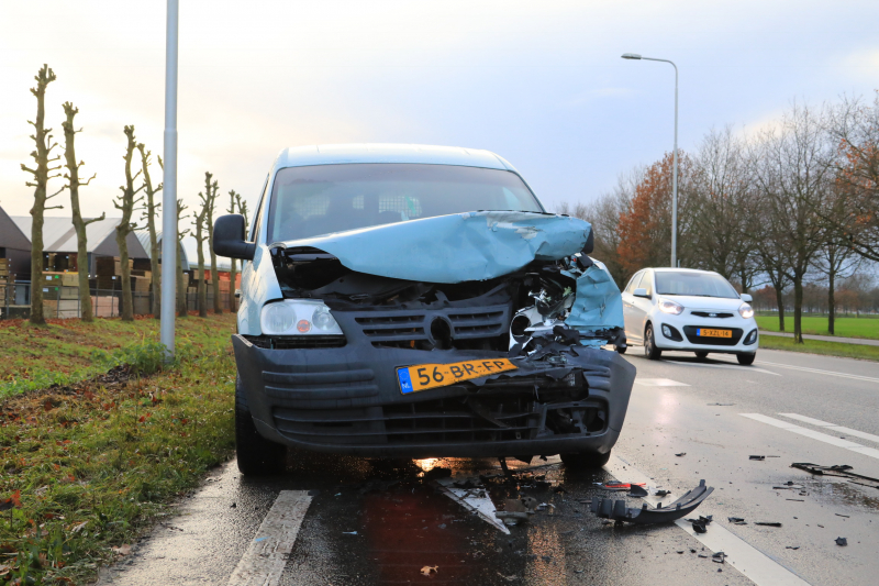 Flinke schade na kop-staartbotsing