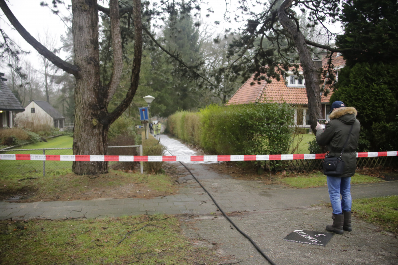 Brandweer opzoek naar gaslek