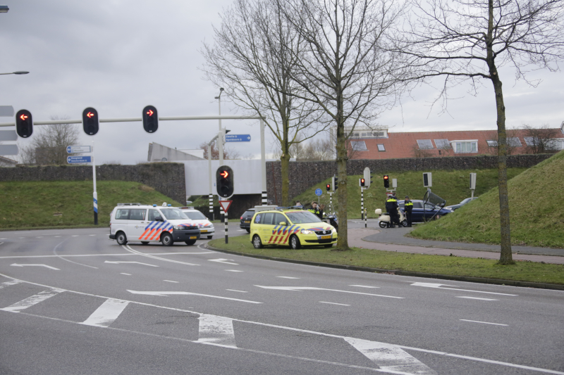 Man gewond na verkeersconflict