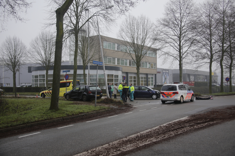 Flinke schade bij botsing op kruising