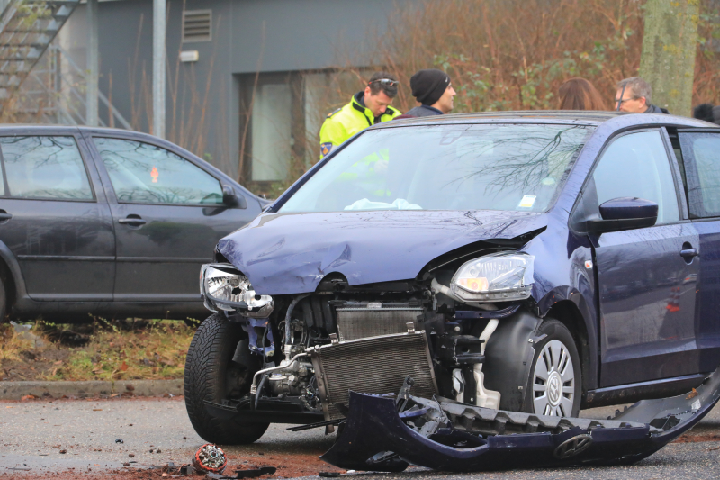 Flinke schade bij botsing op kruising