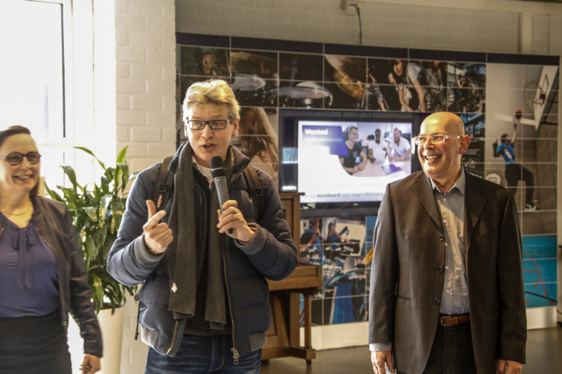 Burgemeester leidt leerlingen ROC naar de stembus