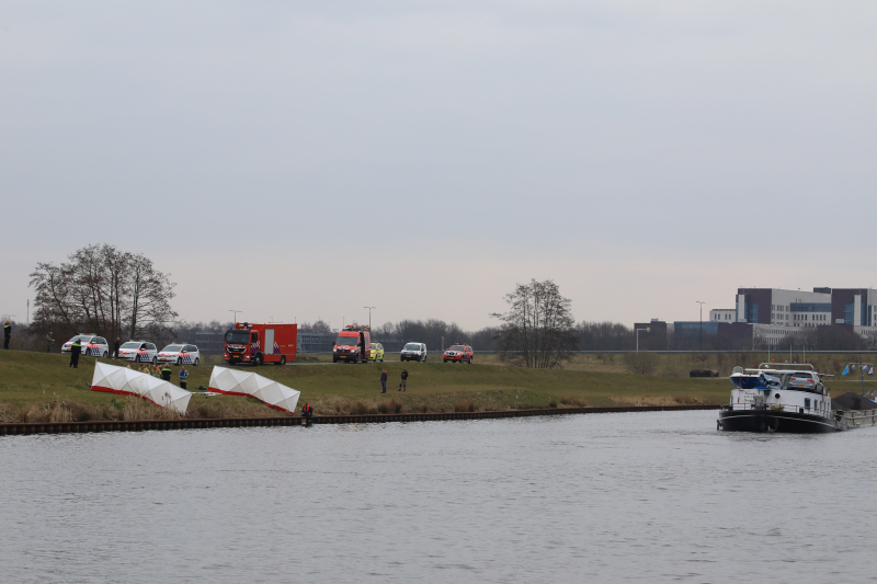 Overleden persoon in water aangetroffen