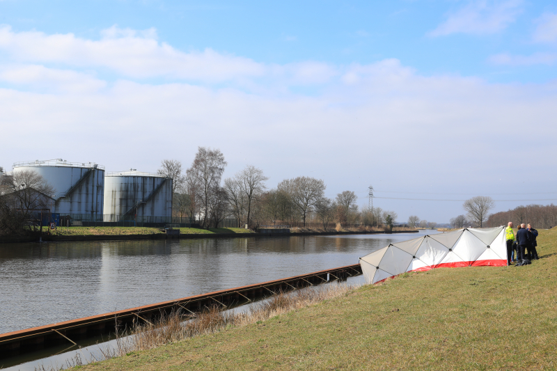 Overleden persoon in water aangetroffen