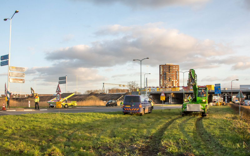 Herstelwerkzaamheden na aanrijding met hoogtebalk