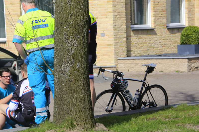 Wielrenner gewond na valpartij