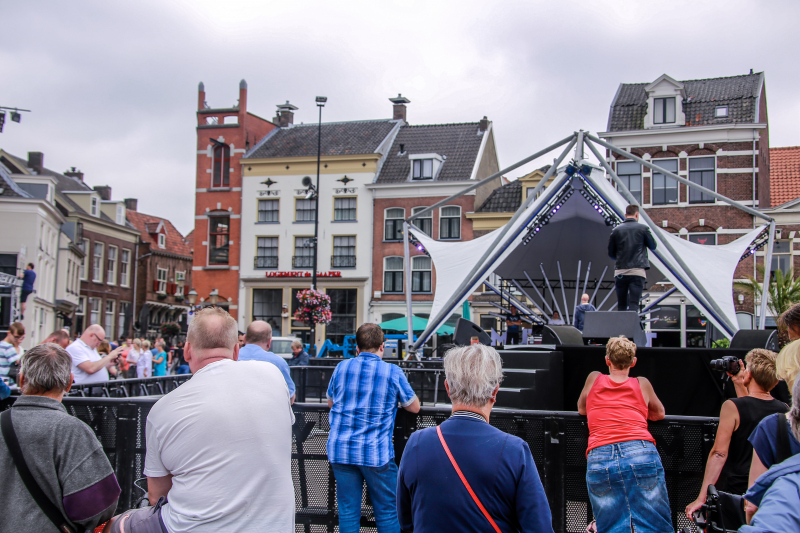 Soundcheck Muziekfeest op het Plein trekt veel publiek