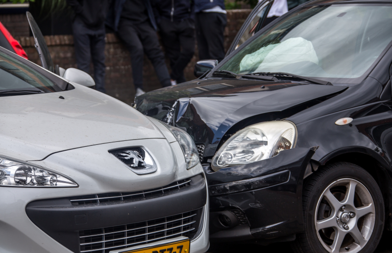 Veel schade bij aanrijding