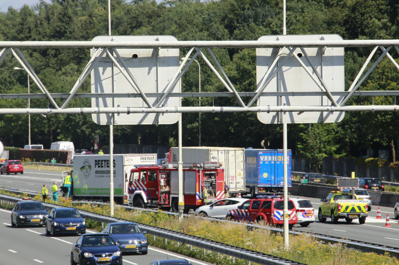 Meerdere voertuigen betrokken bij aanrijding