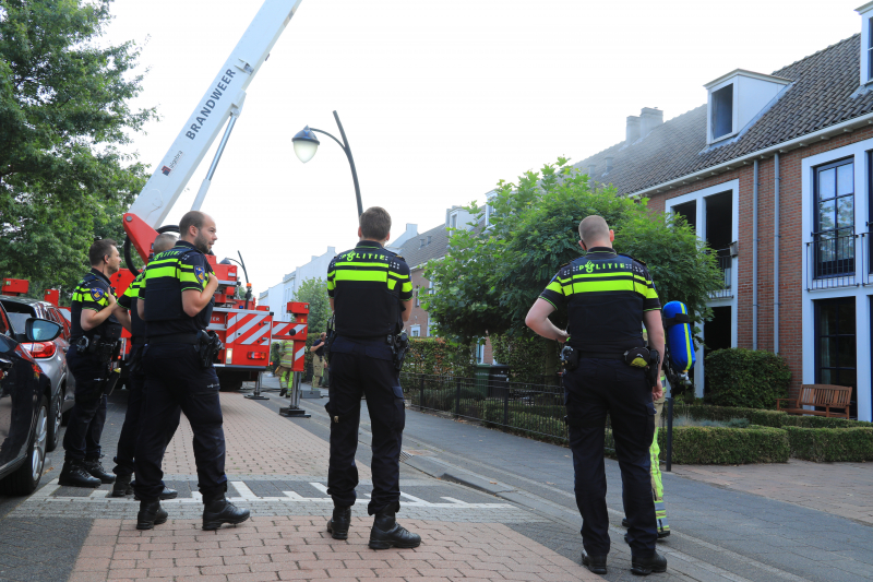 Veel rook bij woningbrand