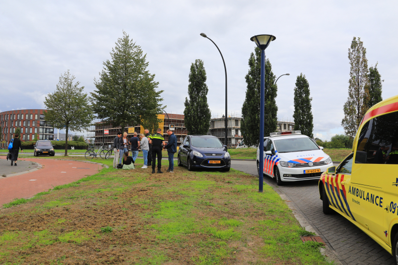 Overstekende fietsster aangereden