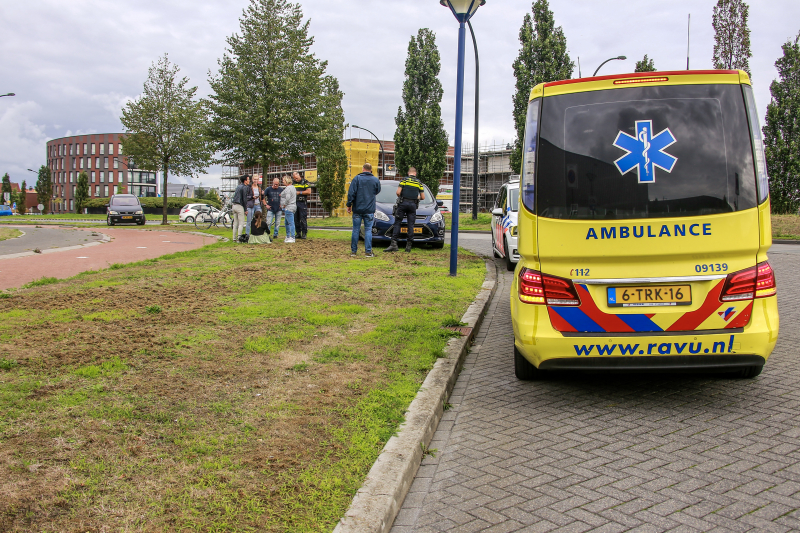 Overstekende fietsster aangereden