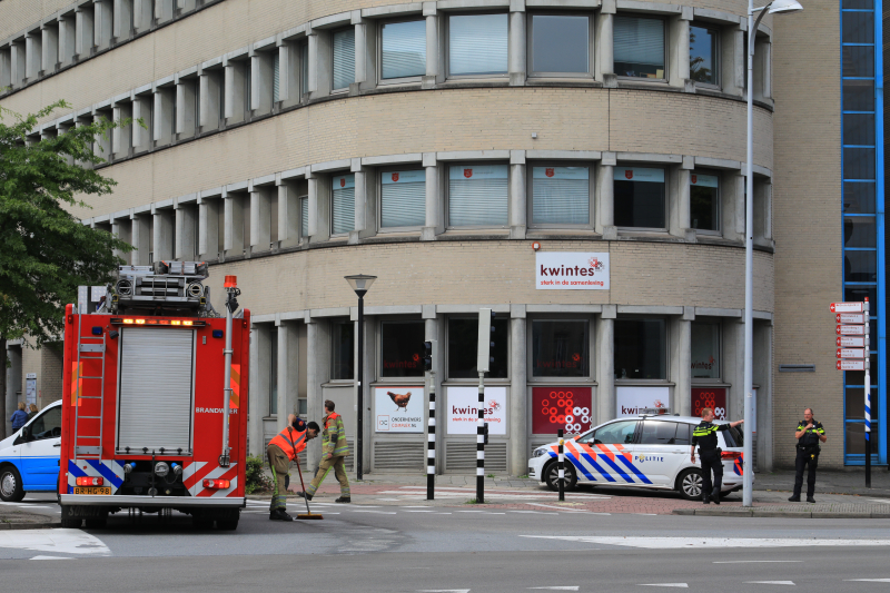 Verkeershinder door vervuilde weg