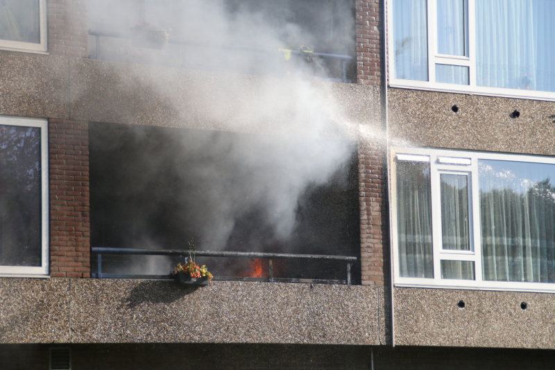 Uitslaande brand in flat