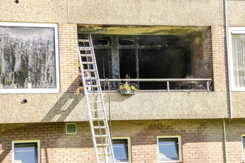 Uitslaande brand in flat