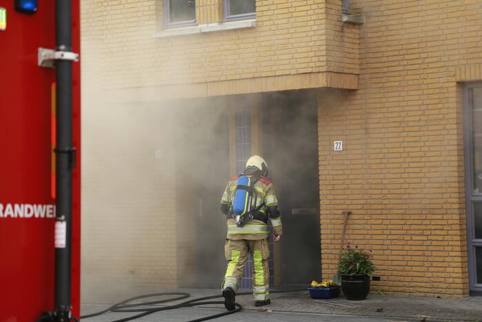 Veel rook bij brand in keuken