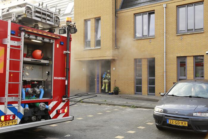 Veel rook bij brand in keuken