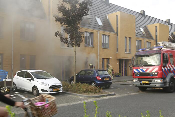 Veel rook bij brand in keuken