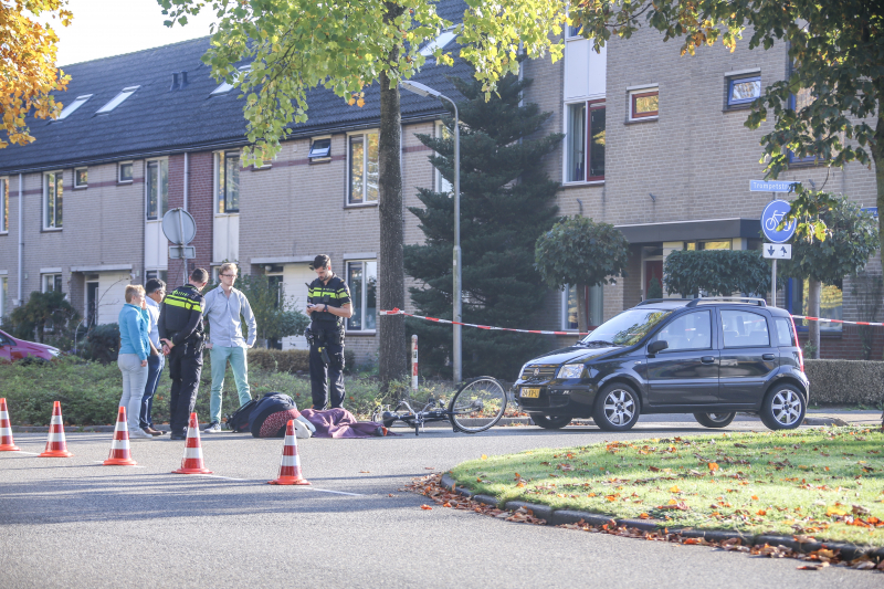 Fietser gewond na botsing met auto