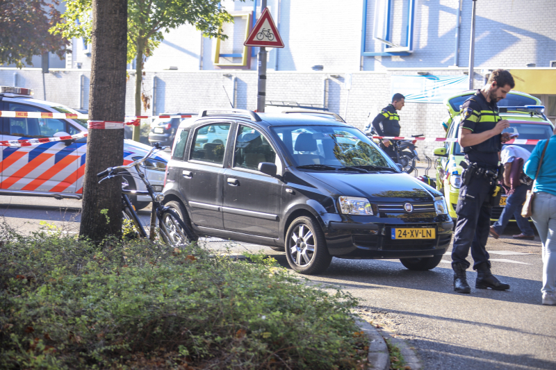 Fietser gewond na botsing met auto