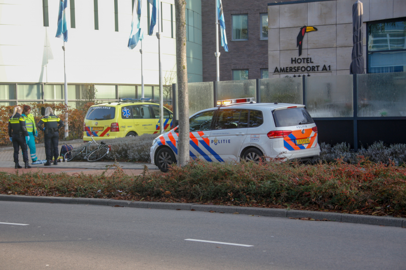 Fietster gewond na botsing met auto