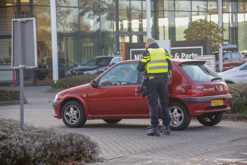 Fietster gewond na botsing met auto