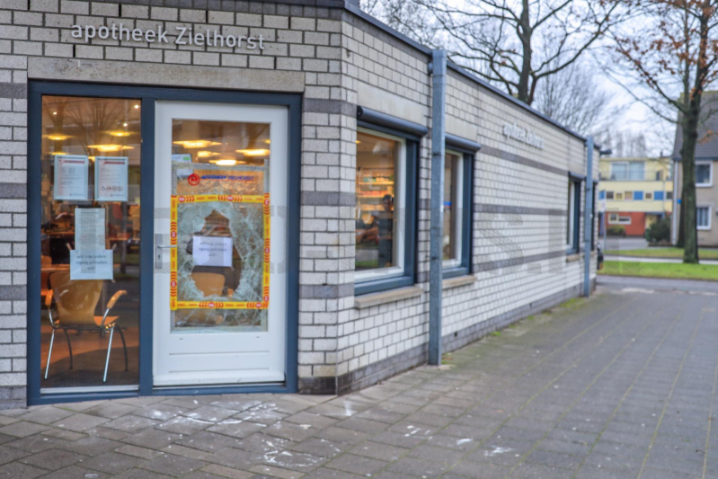 Inbrekers apotheek met kassageld vandoor (Amersfoort)