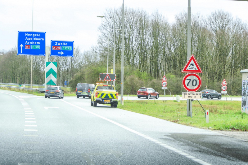 Auto uit de bocht gevlogen