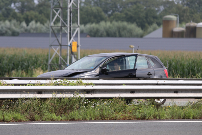 Flinke file na kop-staart aanrijding