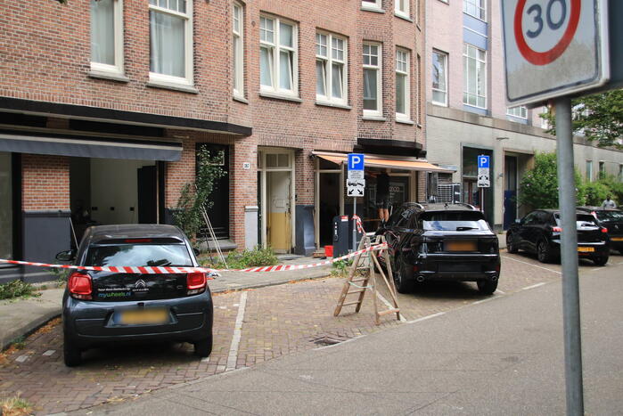 Deur portiekflat opgeblazen in Diamantbuurt