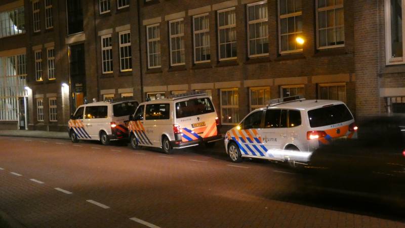 Politie doet inval in woning