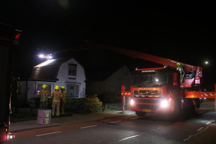 Vonkenregen bij schoorsteenbrand