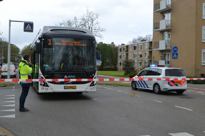 Zwaar letsel na ongeval tussen bus en brommer