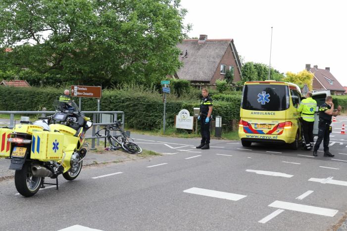 Wielrenner zwaargewond bij aanrijding op beruchte oversteek