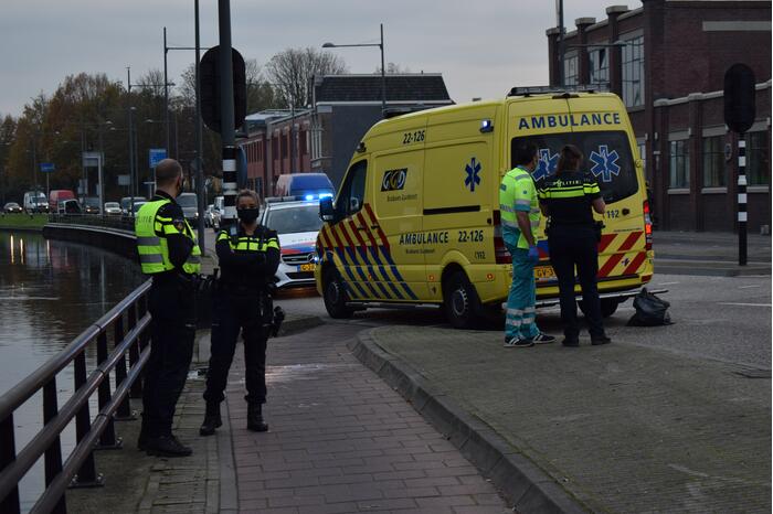 Te water geraakte persoon gewond naar ziekenhuis