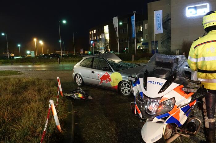 Auto platgereden door vrachtwagen