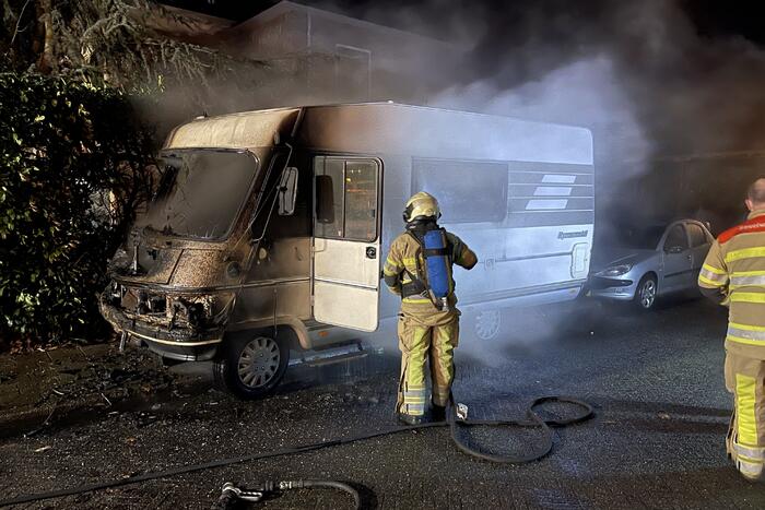 Camper verwoest door brand