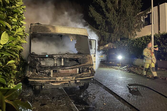 Camper verwoest door brand