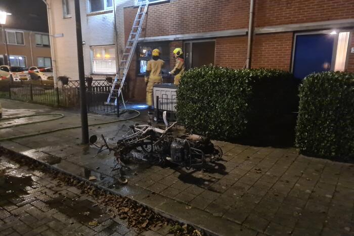 Scooterbrand slaat over op woning