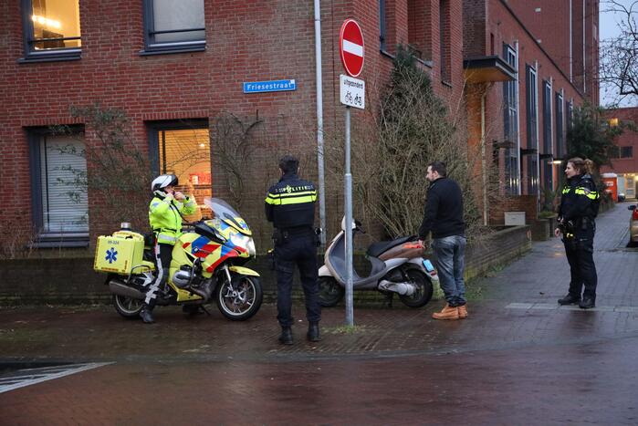 Scooterrijder gaat onderuit