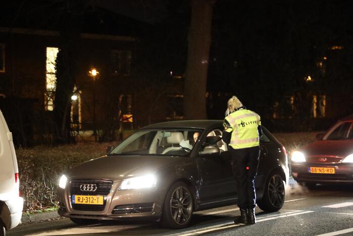 Automobilisten gecontroleerd op papieren tijdens avondklok