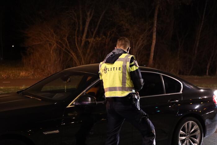 Automobilisten gecontroleerd op papieren tijdens avondklok